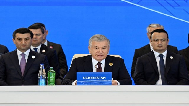ozbekistan-cumhurbaskani-mirziyoyev-ekonomik-isbirligi-teskilati-17-zirvesind