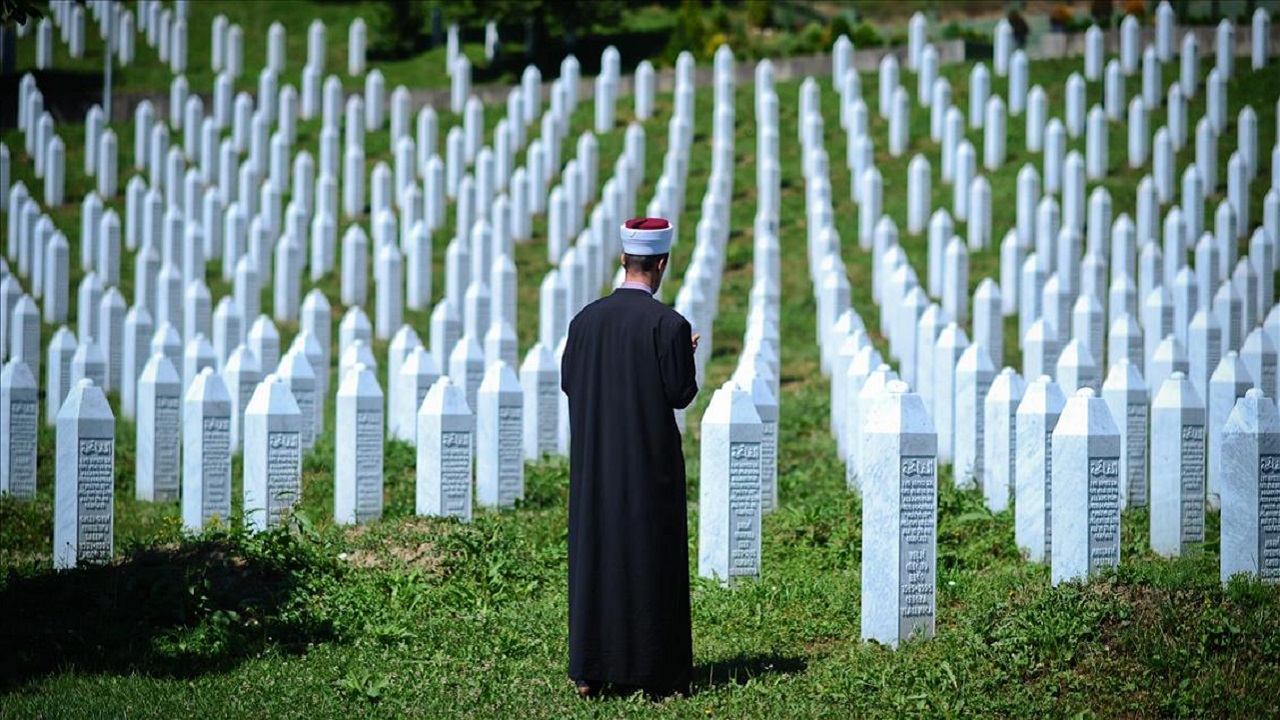 srebrenitsada-katledilen-7-soykirim-kurbani-daha-potocariye-defnedilecek