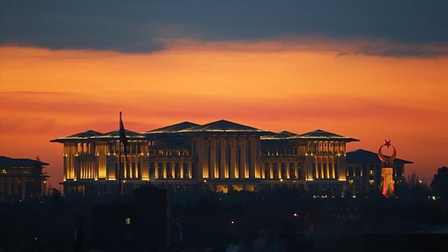 cumhurbaskanligi-kulliyesinde-en-uzun-gece-destaninin-ilk-temsili-gerceklest