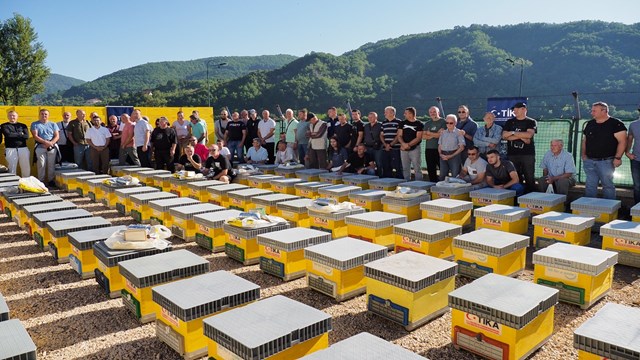 tikadan-bosna-hersekteki-aricilara-destek