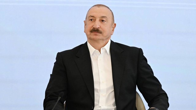 aliyev-ukraynalilar-teslim-olmamali-ve-toprak-butunluklerinin-ihlalini-kabul-et