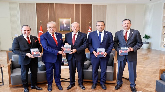 kktc-cumhurbaskani-tatarin-mavi-vatan-ile-ilgili-soylemleri-kitaplastirildi