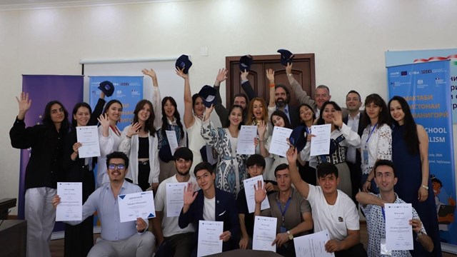 tika-ve-agit-isbirliginde-tacikistan-da-duzenlenen-medya-yaz-okulu-tamamlandi