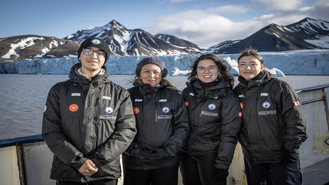 turk-bilim-insanlari-kuzey-kutbunda-calismalarina-devam-ediyor