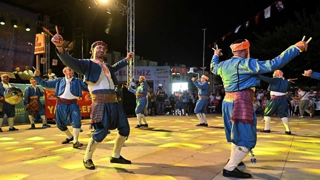 antalyada-9-yoreler-renkler-festivali
