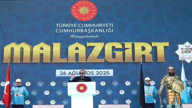cumhurbaskani-recep-tayyip-erdogan-malazgirt-zaferini-kutladi