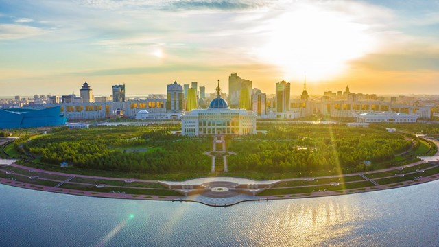 kazakistan-avrasyada-stratejik-lojistik-merkezi-konumunu-guclendiriyor