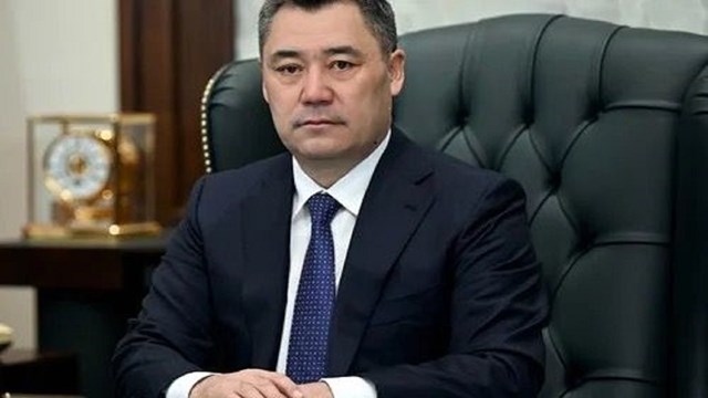 cumhurbaskani-sadir-caparov-dan-katar-a-destek-mesaji