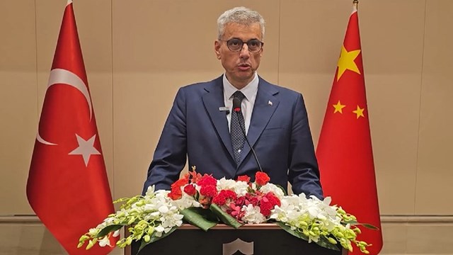 cini-ziyaret-eden-bakan-memisoglu-turkiye-ve-cin-arasindaki-saglik-is-birligine