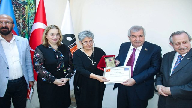 kizilelma-turk-dunyasi-ustun-hizmet-odulleri-ankarada-sahiplerini-buluyor