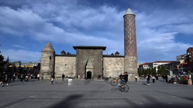 erzurum-cinin-linfen-kenti-ile-kardes-sehir-oldu