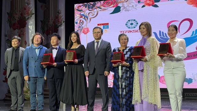 2025-turk-dunyasi-kultur-baskenti-aktau-ozel-gereksinimli-cocuklari-agirladi