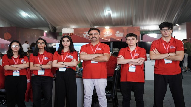 turkmenistandan-gelen-ogrenciler-teknofeste-katildi