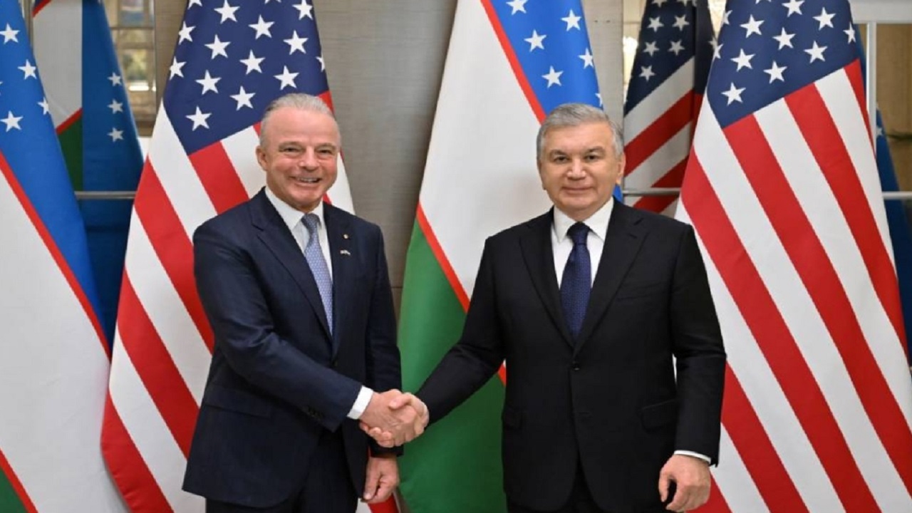 ozbekistan-boeing-ile-devasa-ucak-alim-sozlesmesini-imzaladi