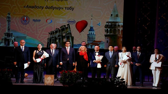 kirgizistanda-biskek-yunus-emre-turk-kultur-merkezi-faaliyete-basladi