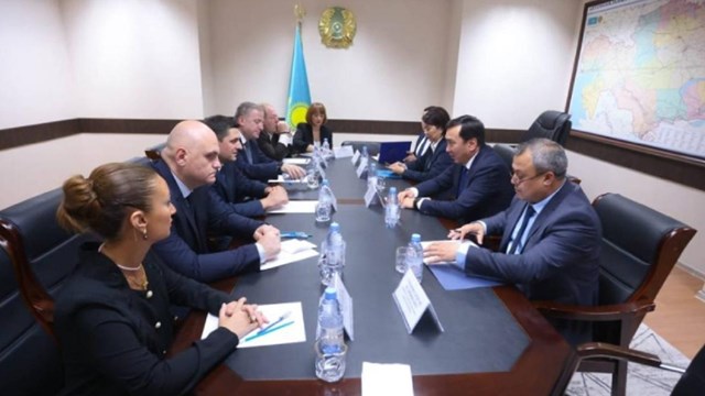 kazakistan-ve-gurcistan-orta-koridorda-isbirligini-guclendiriyor