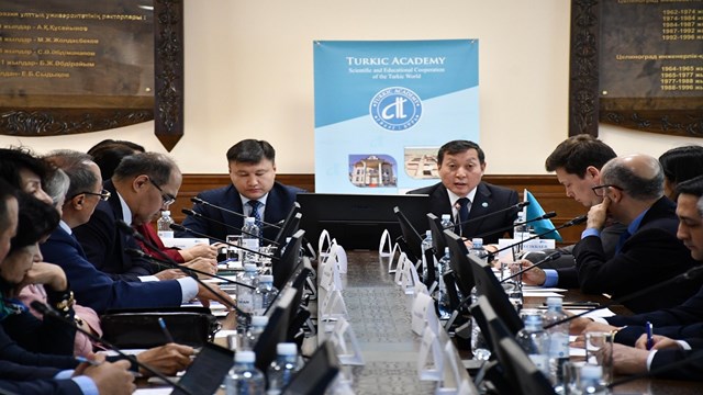 tarihin-akisini-degistiren-savas-canakkale-1915-adli-eser-kazakca-kirgizca-v