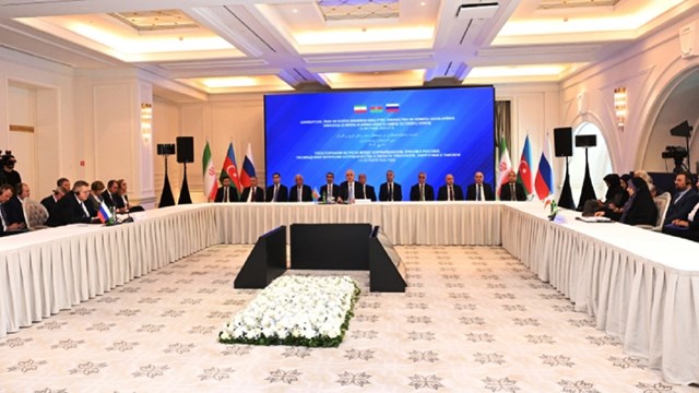 kafkasyada-kuzey-guney-ulasim-koridoru-projeleri-bakude-gorusuldu