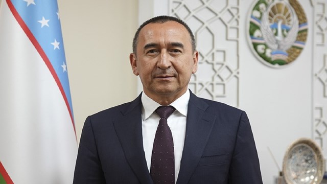 ozbekistan-buyukelcisi-trabzonda-ziyaretlerde-bulundu