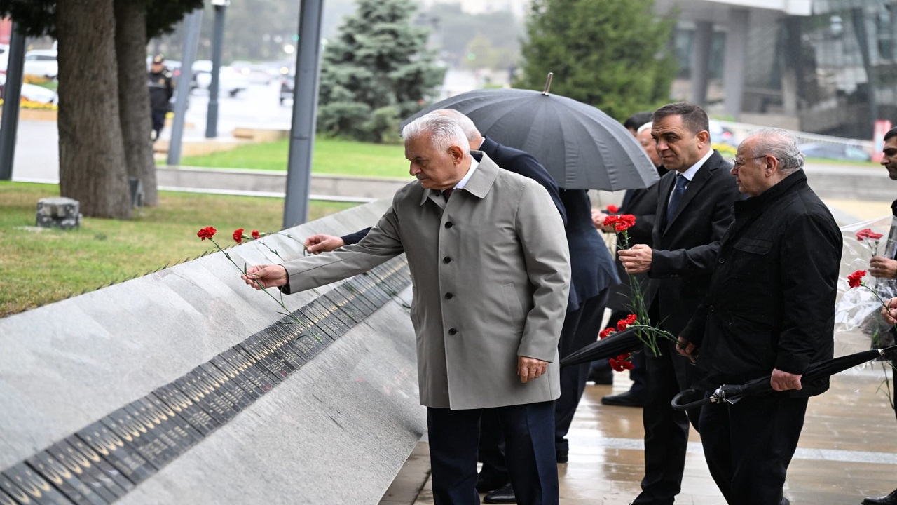 tdt-aksakallar-heyeti-baskani-binali-yildirim-bakuyu-ziyaret-ediyor
