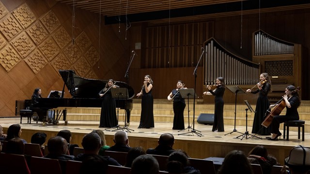 ankarada-7-guzel-muzik-grubu-zafer-destani-konseri-verdi