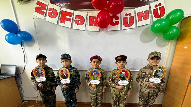 minik-ogrenciler-sergiledikleri-performanslarla-gururlandiran-anlar-yasatti