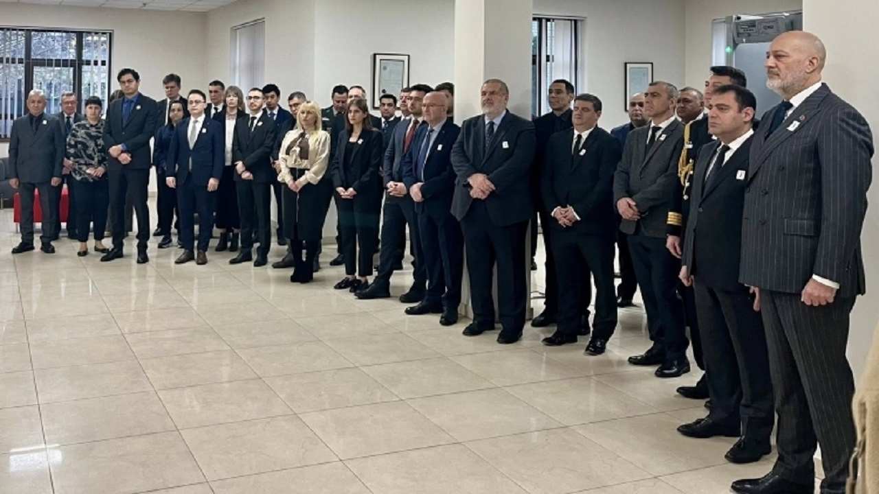 turk-ve-kirim-tatar-temsilciler-kiev-de-ataturk-u-andi