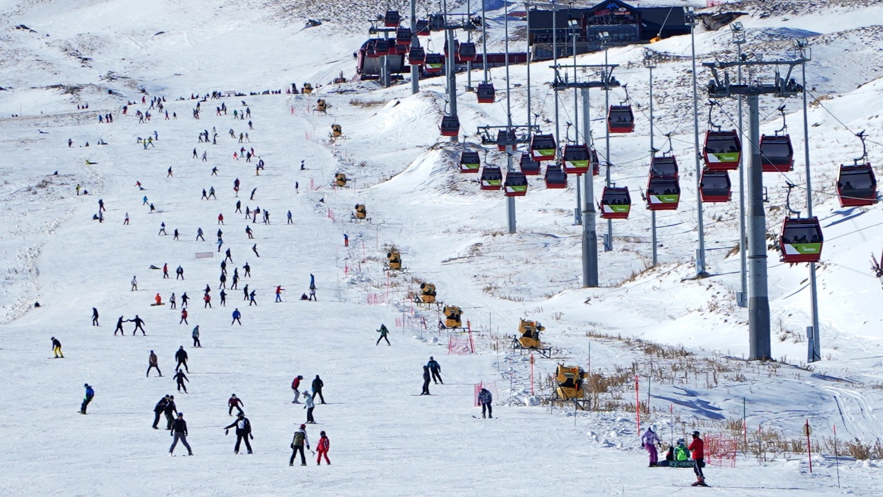 erciyes-dunyanin-en-iyi-kayak-merkezleri-arasinda-gosterilme-basarisi-elde-etti