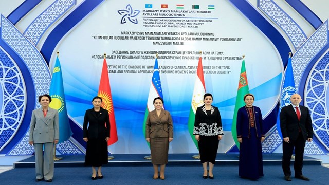 turkmenistan-meclisi-temsilcileri-taskentte-duzenlenen-kadin-liderler-diyalogu
