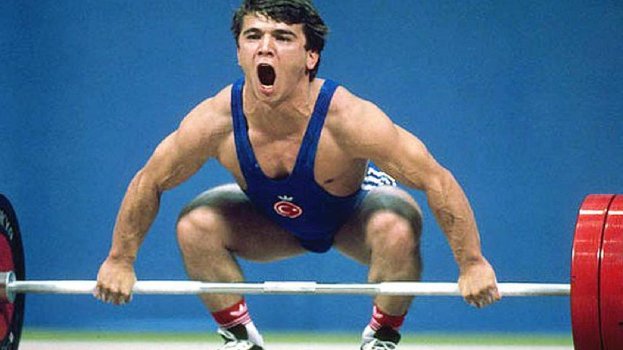 efsane-halterci-cep-herkulu-naim-suleymanoglu-dogdugu-ulke-bulgaristanda-anil