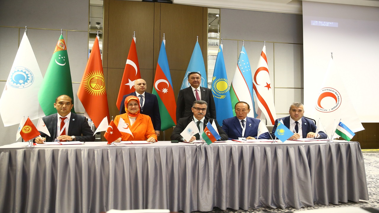 turk-devletleri-kizilay-agi-toplantisi-bakude-duzenlendi