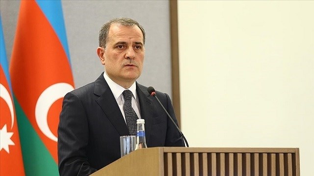 bayramov-kalici-ve-adil-baris-icin-ermenistanin-anayasal-olarak-toprak-iddiala