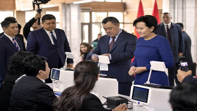 kirgizistan-merkez-secim-komisyonu-erken-milletvekili-secim-sonuclarini-onayladi