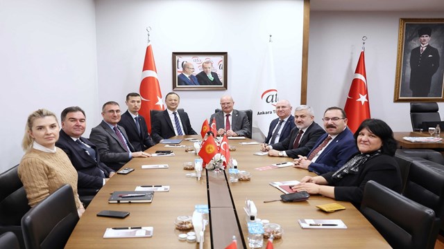 kirgizistan-buyukelcisi-kazakbayev-turk-yatirimcilari-ulkesine-davet-etti