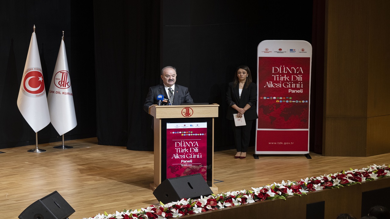 turk-dil-kurumu-15-aralik-dunya-turk-dili-ailesi-gunu-kapsaminda-panel-duzenle