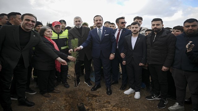 ankarada-turk-dunyasi-hatira-ormani-icin-2040-fidan-dikildi