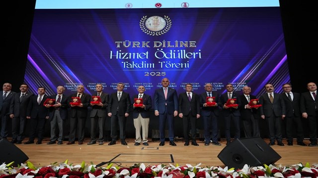 2025-turk-diline-hizmet-odulleri-sahiplerini-buldu