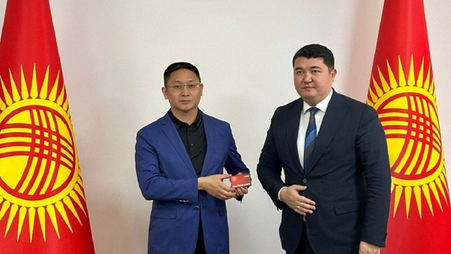 kirgizistan-gocte-rezident-karti-ile-yeni-doneme-basladi