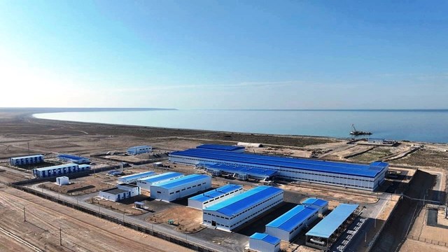 hazar-da-dev-yatirim-kurik-ve-alat-arasinda-6-yeni-feribot-hatti-kuruluyor