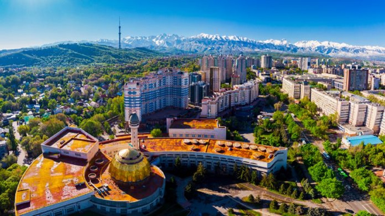 kazakistanin-almati-bolgesinde-evcil-hayvanlar-icin-mama-fabrikasi-kuruluyor