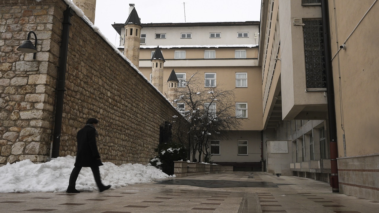 osmanlinin-bosnadaki-koklu-egitim-kurumu-gazi-husrev-bey-medresesi-489-yildir