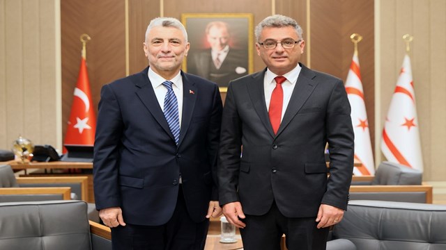 kktc-cumhurbaskani-erhurman-ticaret-bakani-bolat-ile-gorustu