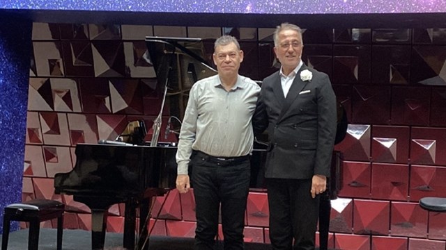 istanbul-azerbaycan-caz-muziginin-buyuleyici-tinilarina-ev-sahipligi-yapti