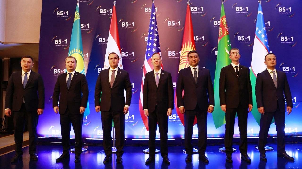 kirgizistan-da-b5-1-forumu-basladi