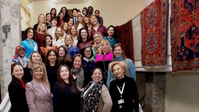 moskova-da-bin-rengin-ulkesi-azerbaycan-gorucuye-cikti