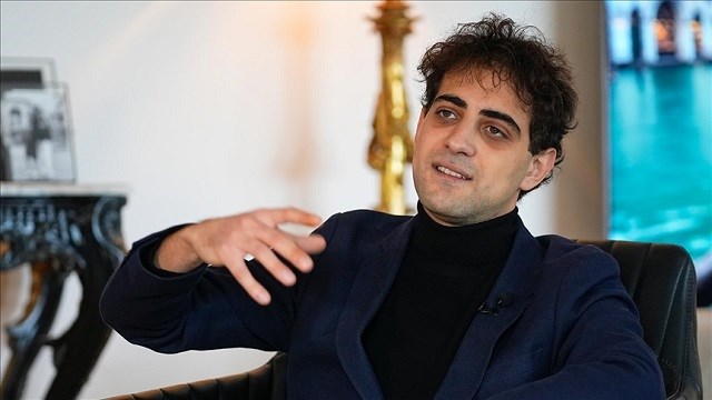 uluslararasi-odullu-keman-virtuozu-azerbaycanli-elvin-hoxha-ganiyev-sanat-haya