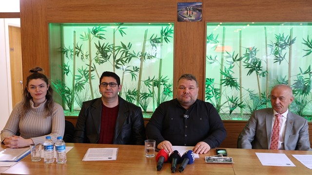 trakya-balkan-turkleri-kultur-ve-dayanisma-dernegi-bulgaristanin-cifte-vatandas