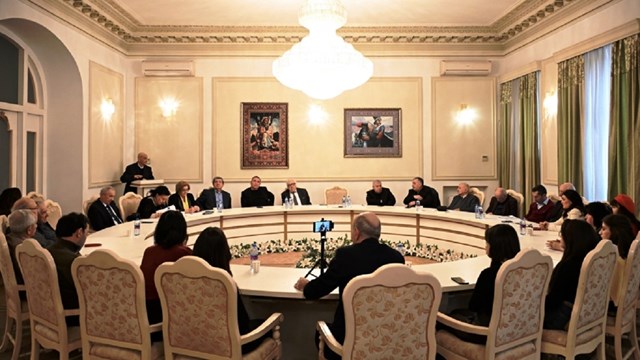 birinci-turkoloji-kongresi-nin-100-yil-donumu-vesilesiyle-bilim-dunyasi-baku-de