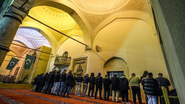 bosna-hersekte-muslumanlar-ramazan-ayini-coskuyla-karsiladi