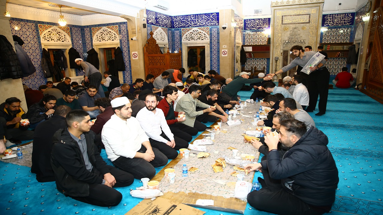 turk-isbirligi-ve-koordinasyon-ajansi-bakude-iftar-duzenledi